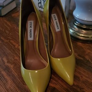 Steve Madden heels - unique color green